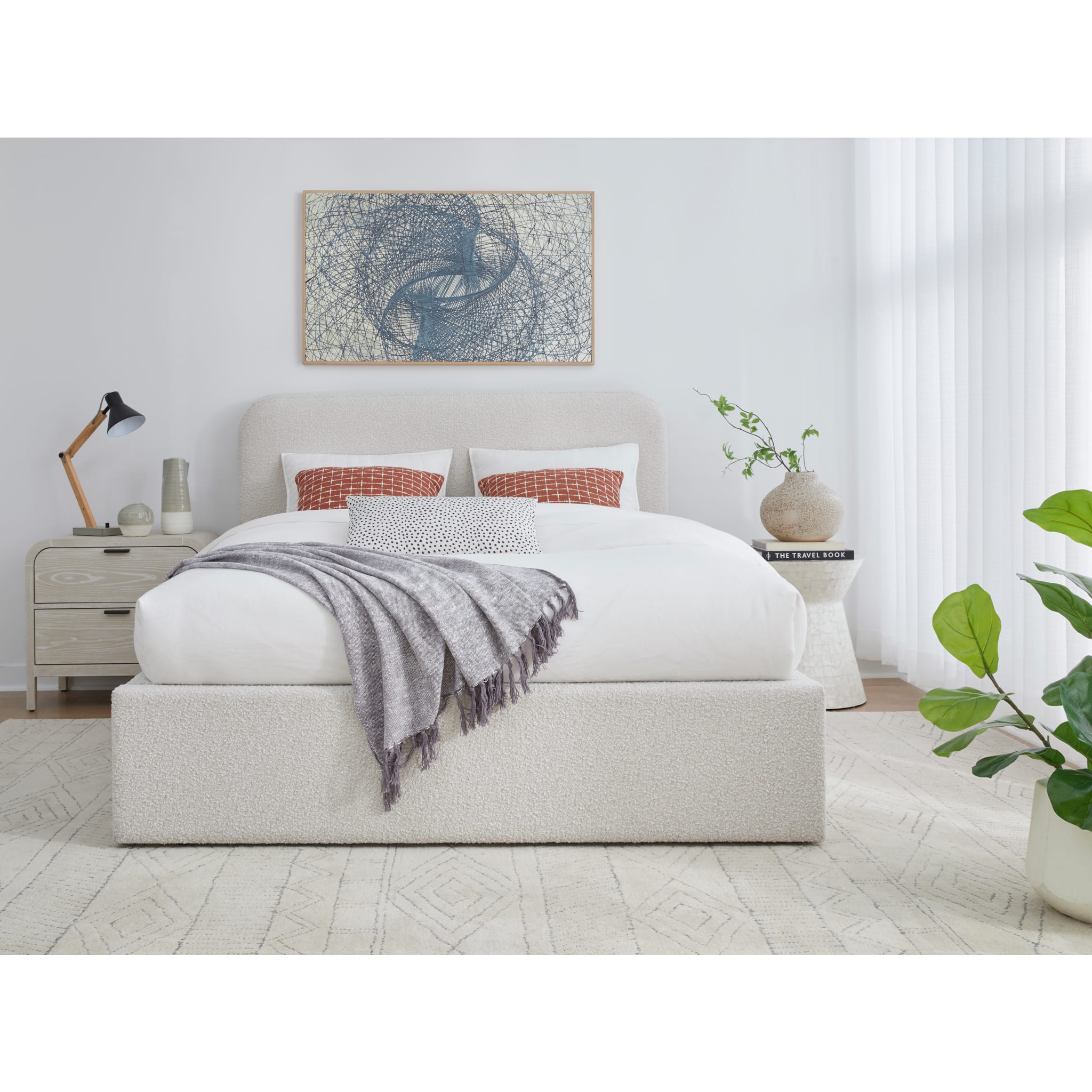 Queen Size Modus Off-White Upholstered Bed in Ricotta Boucle Fabric